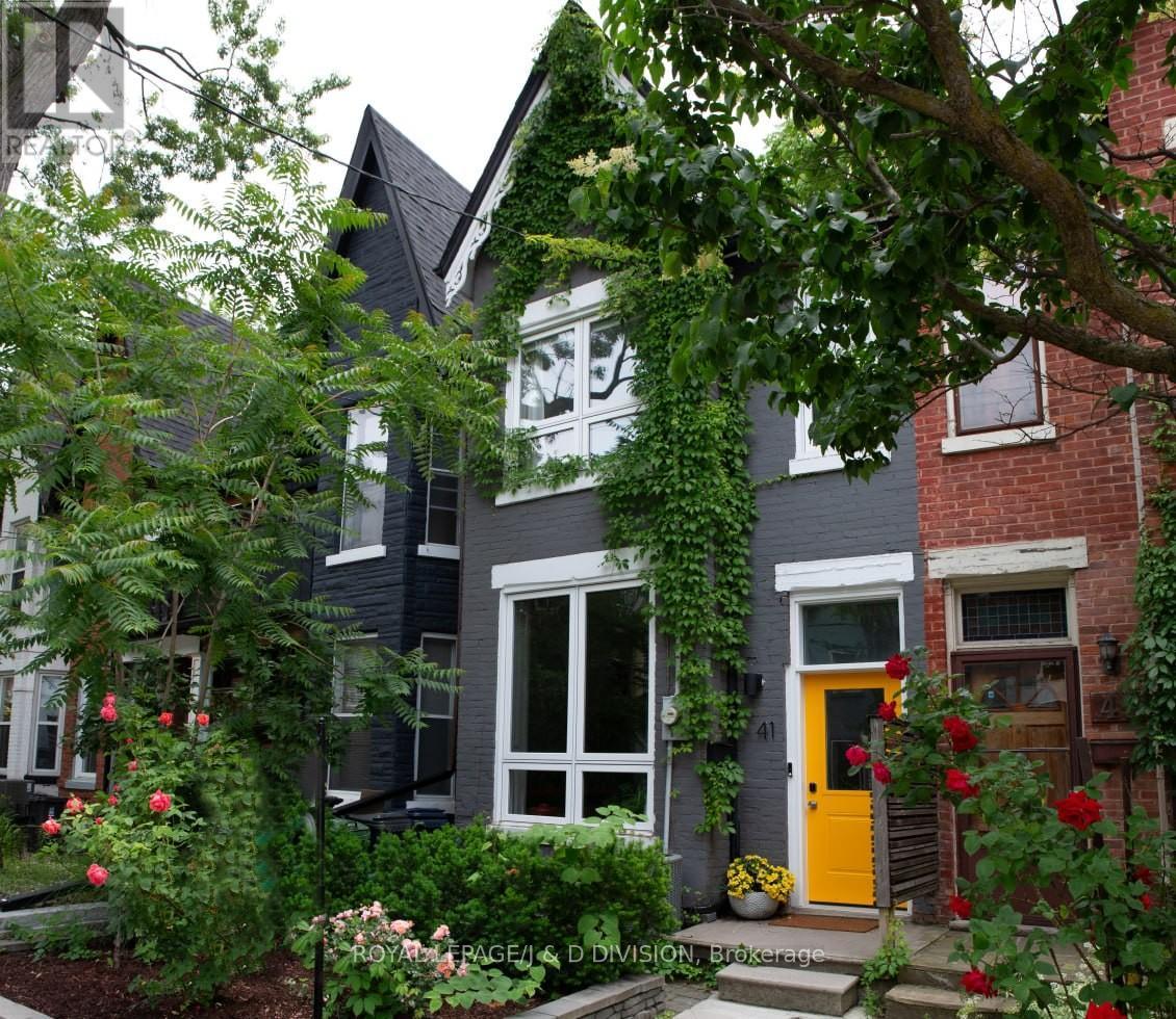 41 NOBLE STREET, Toronto, Ontario