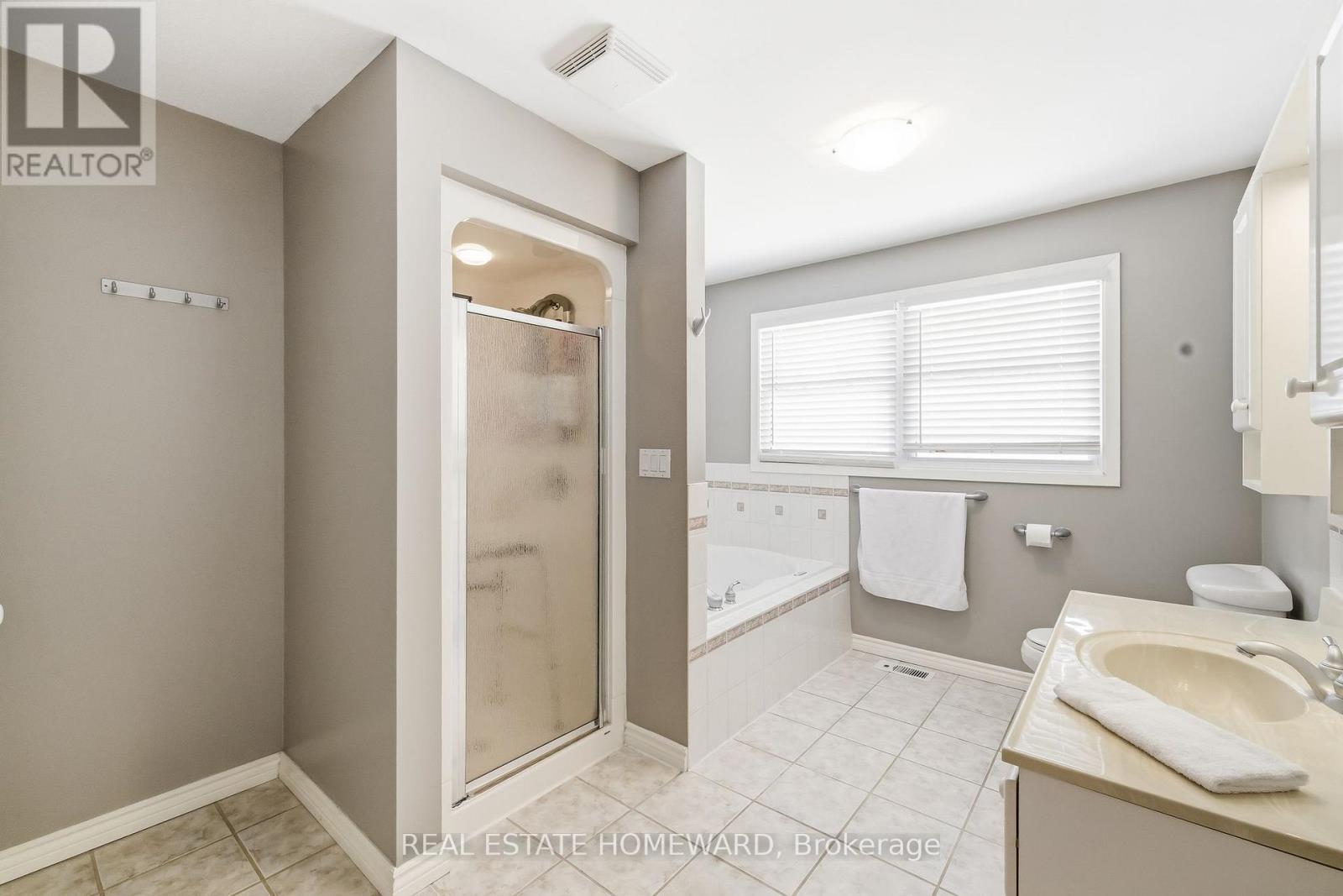 4 Wayne Crescent, Quinte West, Ontario  K0K 1L0 - Photo 27 - X12890252