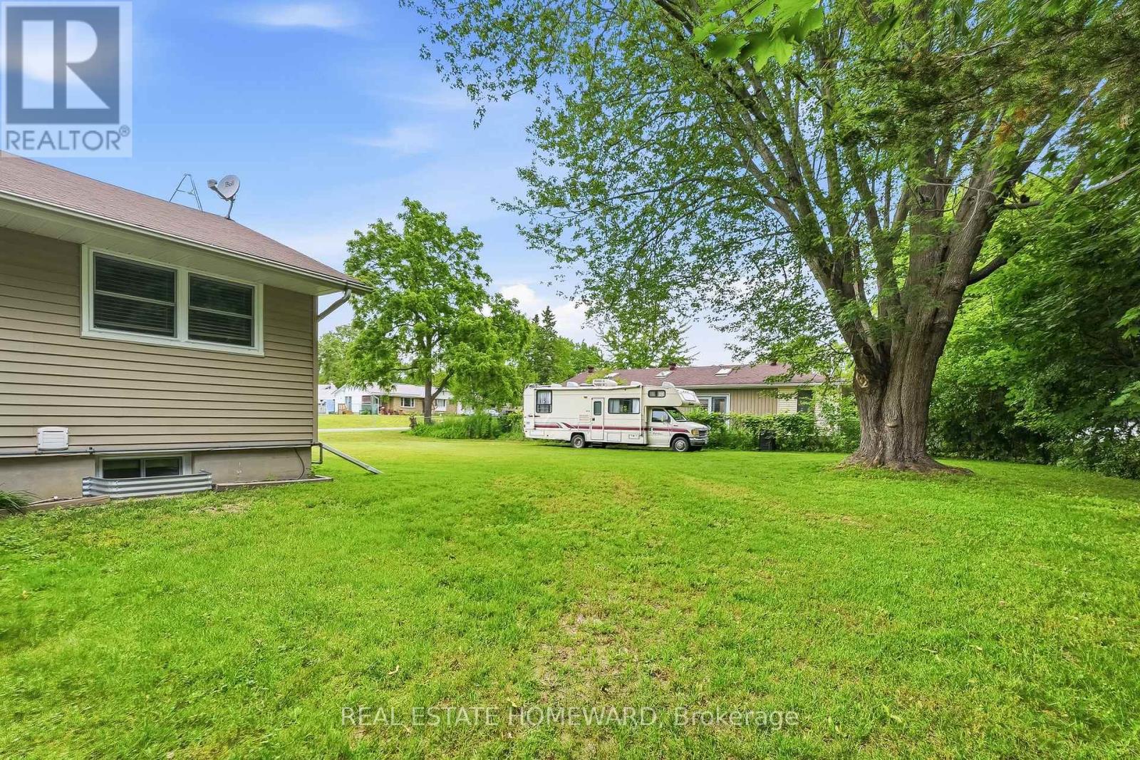 4 Wayne Crescent, Quinte West, Ontario  K0K 1L0 - Photo 40 - X12890252