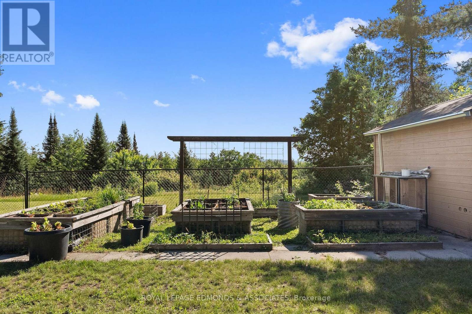37 Selley Street, Petawawa, Ontario  K8H 3G9 - Photo 40 - X13489962