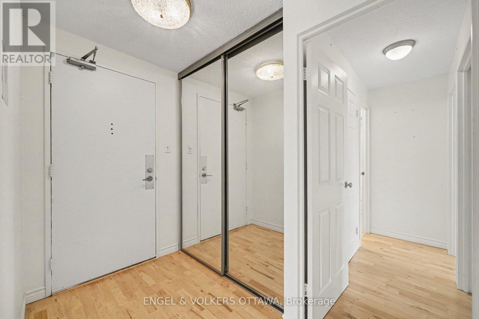 1206 - 1171 Ambleside Drive, Ottawa, Ontario  K2B 8E1 - Photo 3 - X13489788
