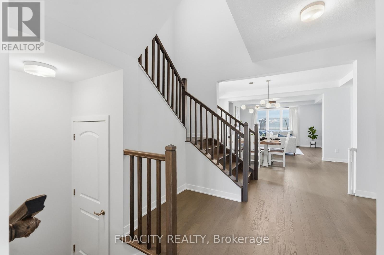 1002 Curraglass Walk, Ottawa, Ontario  K2S 3A6 - Photo 3 - X13489882