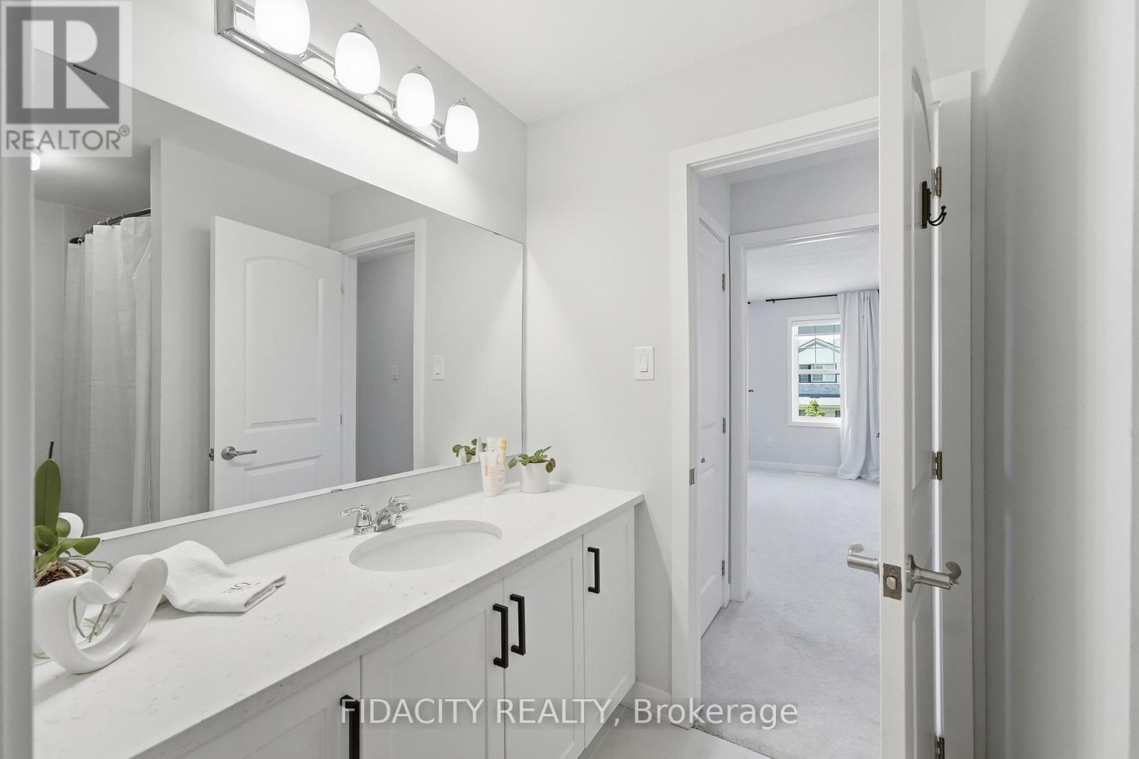 1002 Curraglass Walk, Ottawa, Ontario  K2S 3A6 - Photo 35 - X13489882