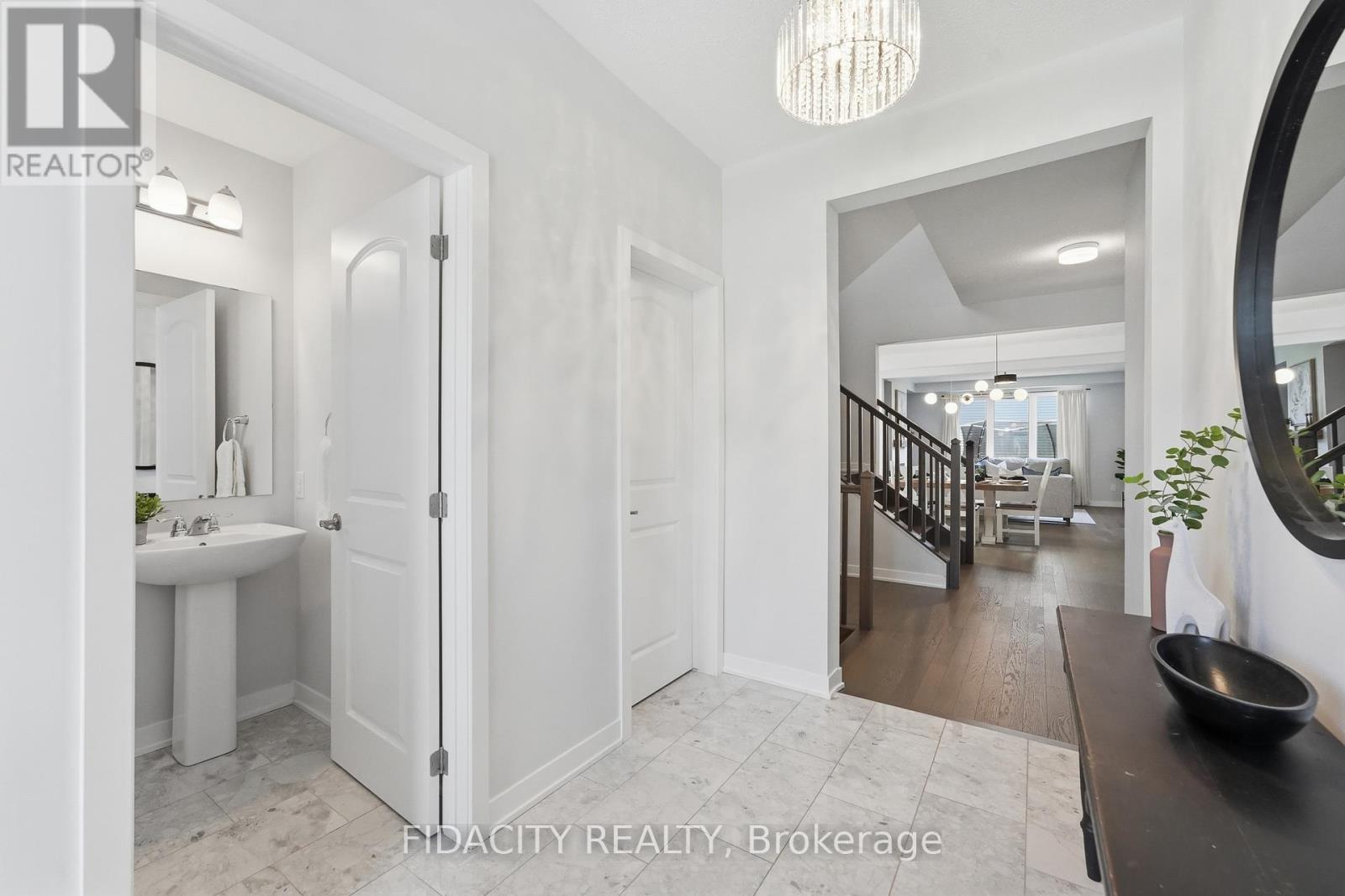 1002 Curraglass Walk, Ottawa, Ontario  K2S 3A6 - Photo 4 - X13489882