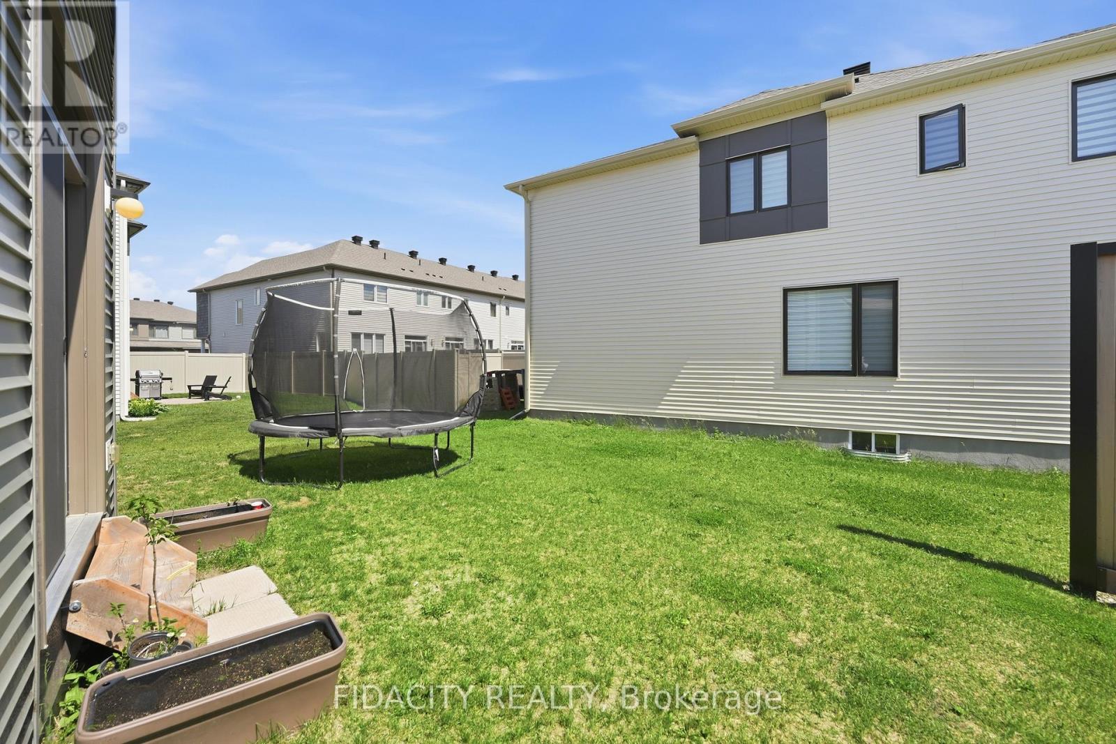 1002 Curraglass Walk, Ottawa, Ontario  K2S 3A6 - Photo 41 - X13489882