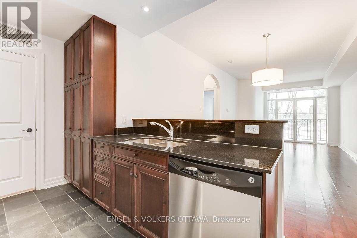 208 - 320 Mcleod Street, Ottawa, Ontario  K2P 1A3 - Photo 15 - X13489934