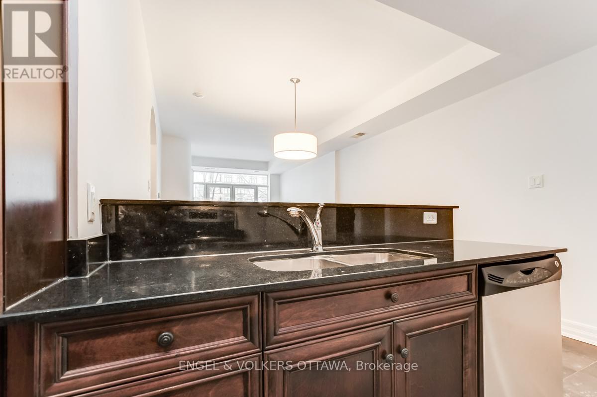 208 - 320 Mcleod Street, Ottawa, Ontario  K2P 1A3 - Photo 18 - X13489934
