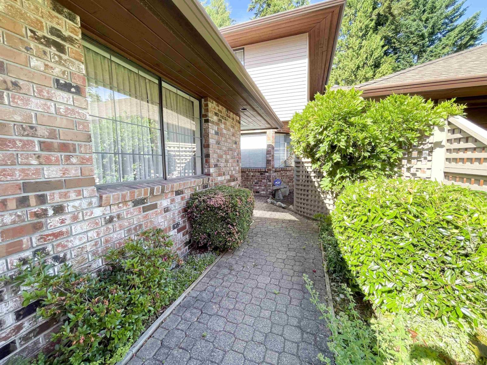 6 1725 Southmere Crescent, Surrey, British Columbia  V4A 7A7 - Photo 2 - R3139940