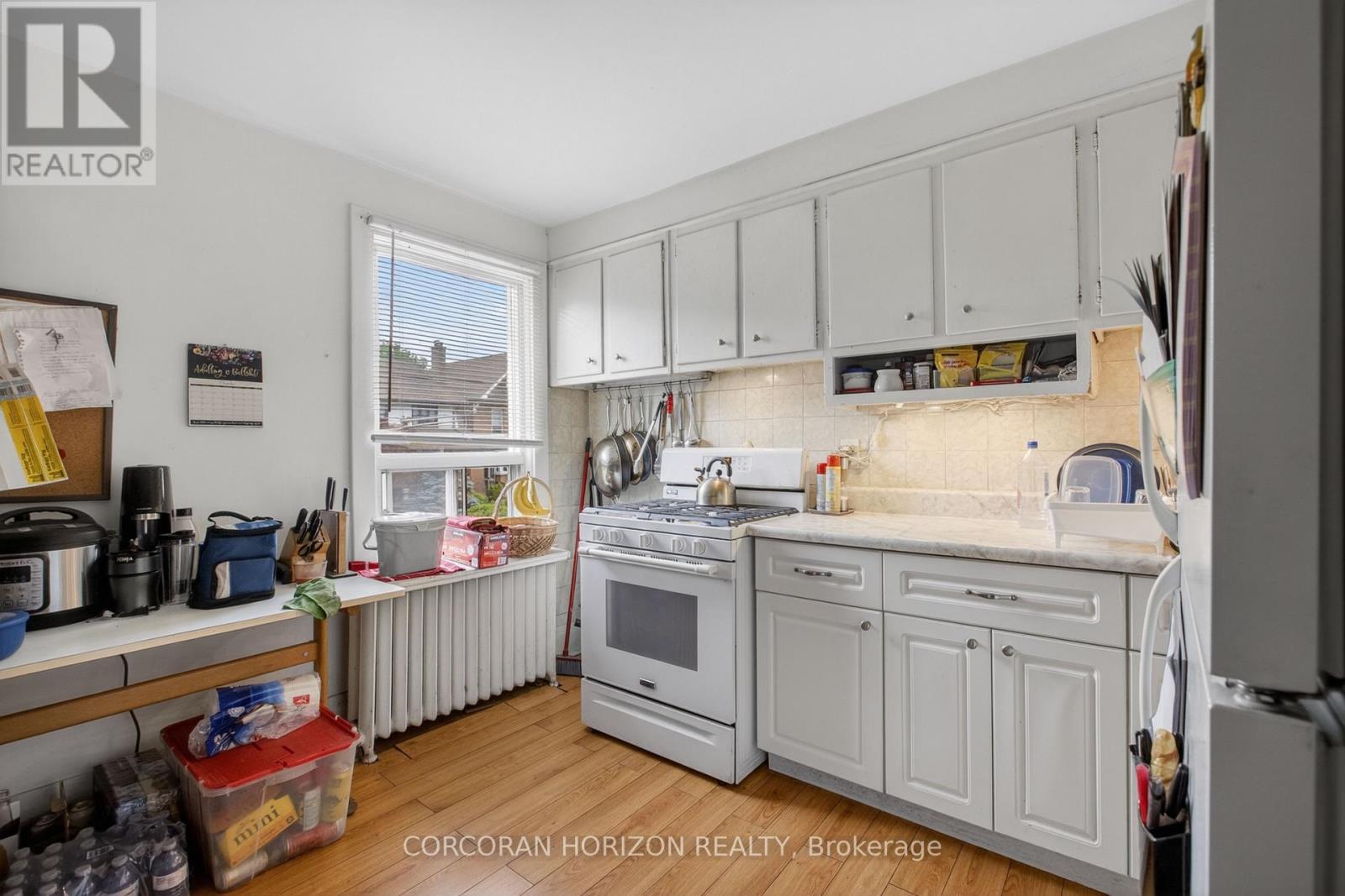 355 Parkside Drive, Toronto, Ontario  M6R 2Z4 - Photo 20 - W13487692