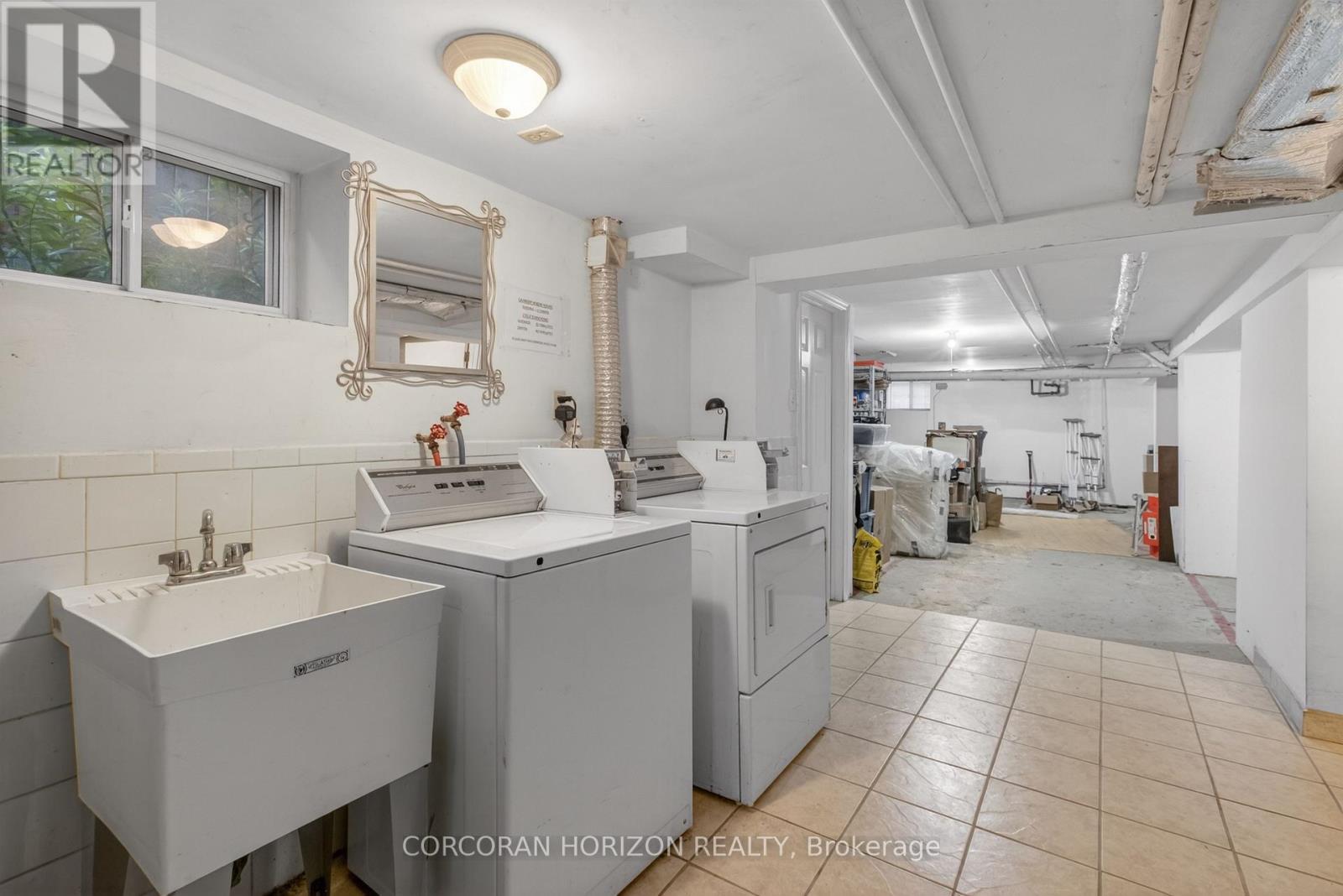 355 Parkside Drive, Toronto, Ontario  M6R 2Z4 - Photo 34 - W13487692