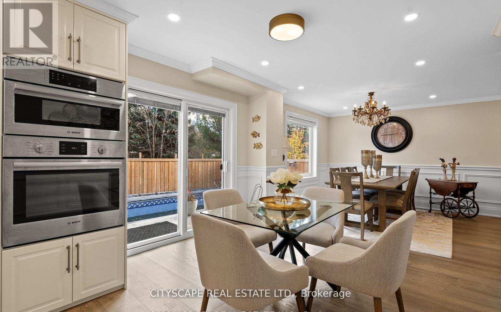 1270 Saginaw Crescent, Mississauga, Ontario  L5H 4B8 - Photo 9 - W13487990