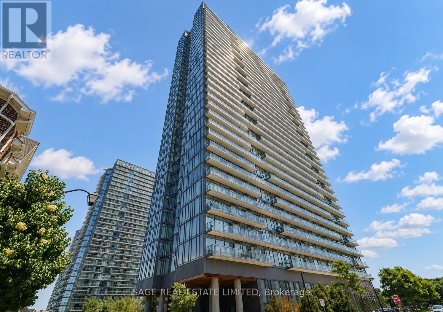 2712 - 105 THE QUEENSWAY, Toronto, Ontario