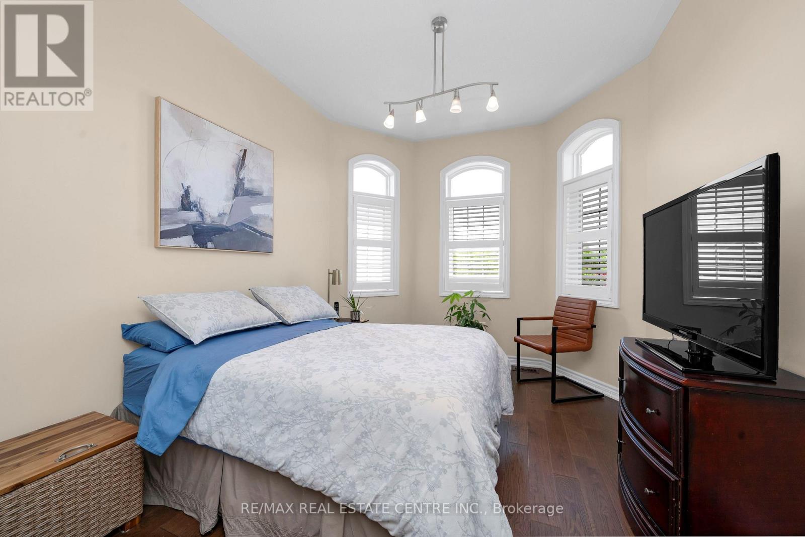 27 Milfoil Street, Halton Hills, Ontario  L7G 6M5 - Photo 14 - W13488120