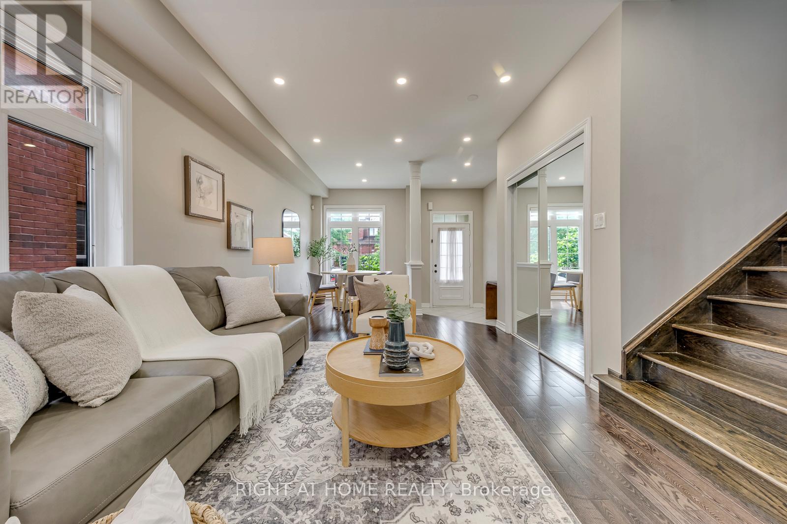135 Holmes Crescent, Milton, Ontario  L9T 0V9 - Photo 10 - W13488138