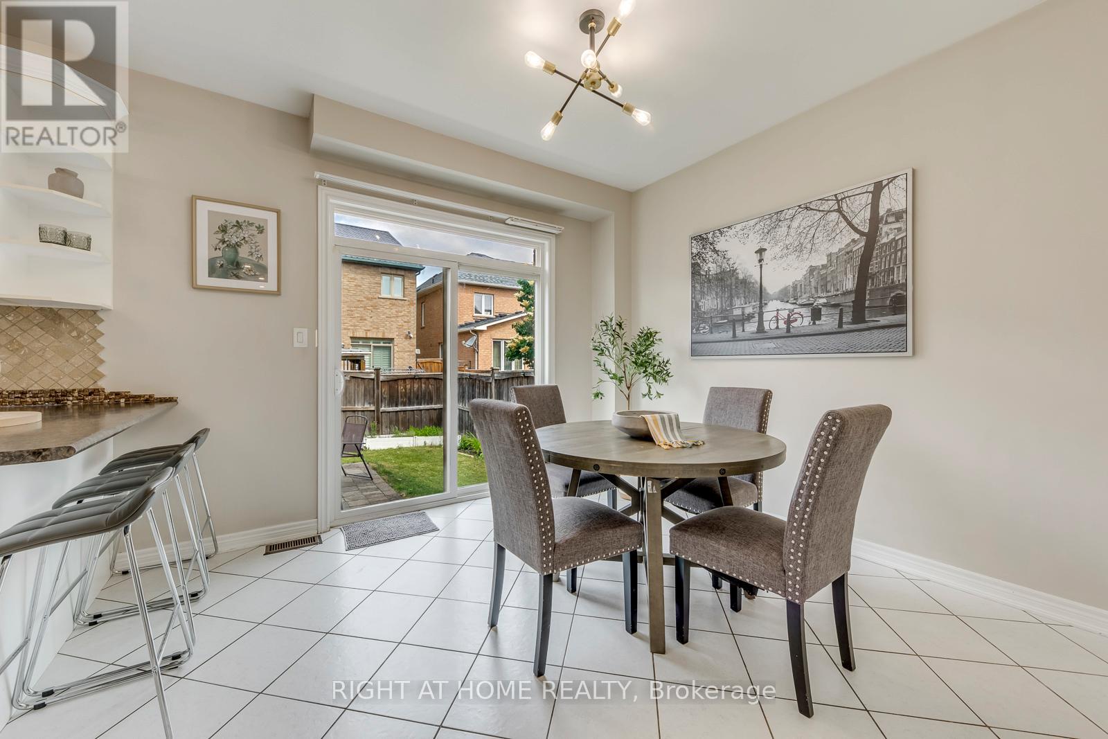 135 Holmes Crescent, Milton, Ontario  L9T 0V9 - Photo 13 - W13488138