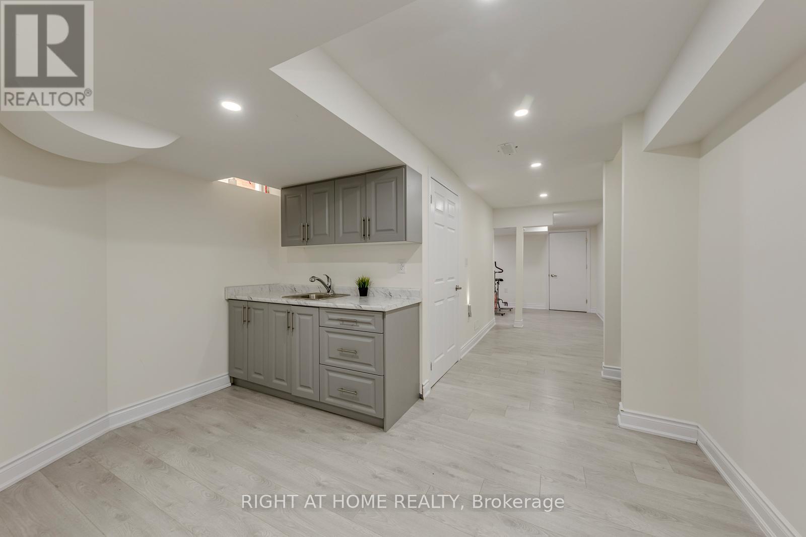 135 Holmes Crescent, Milton, Ontario  L9T 0V9 - Photo 36 - W13488138