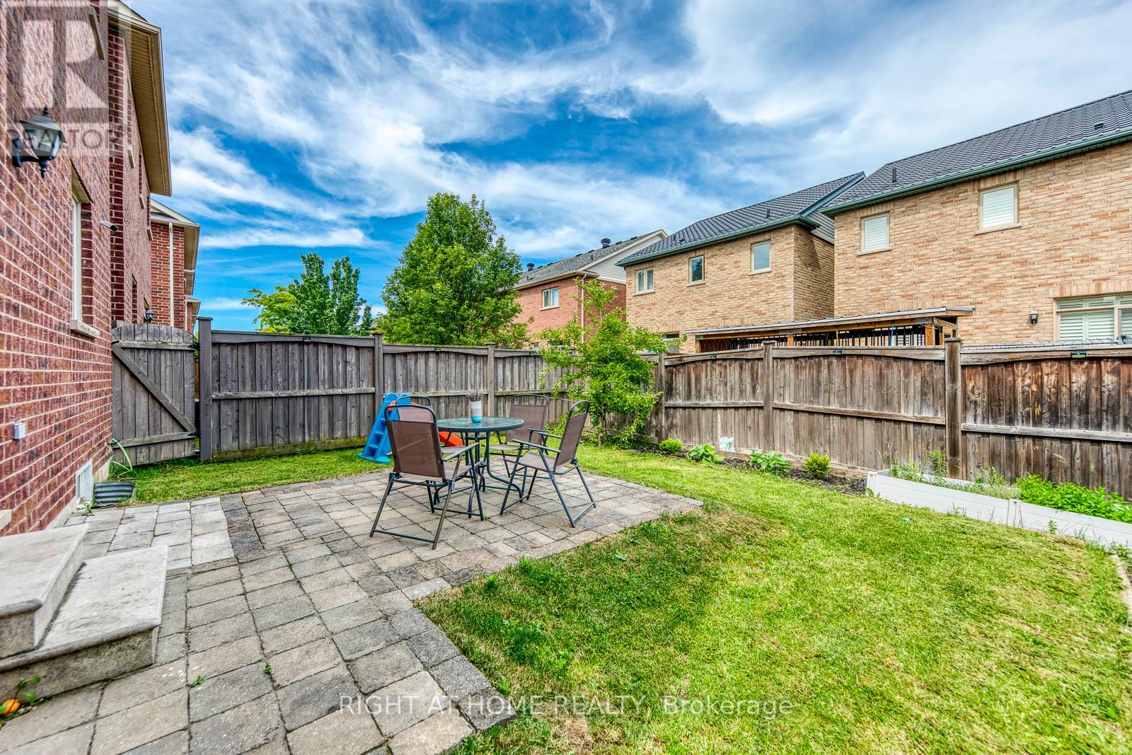 135 Holmes Crescent, Milton, Ontario  L9T 0V9 - Photo 41 - W13488138