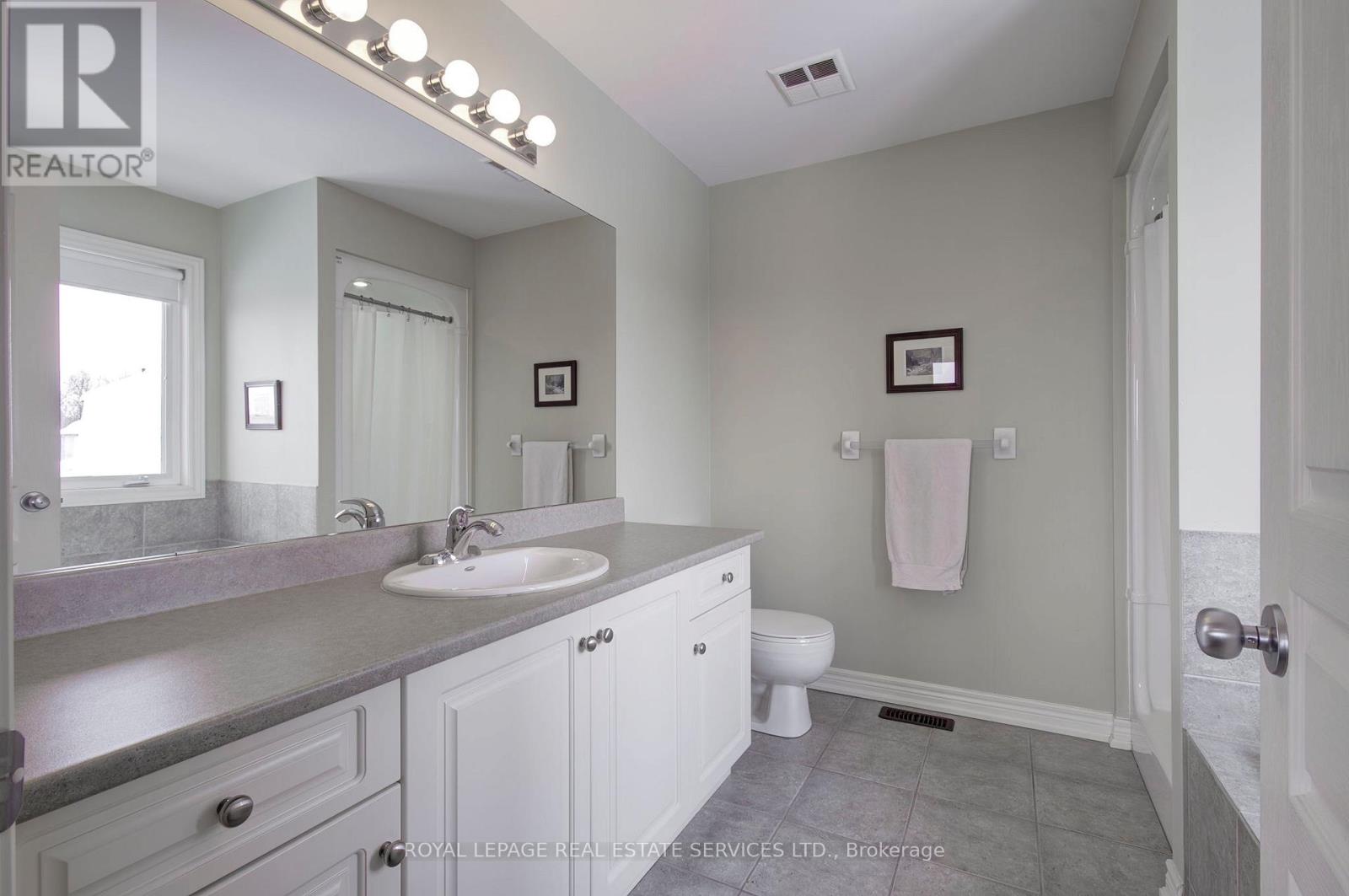 2275 Littondale Lane, Oakville, Ontario  L6M 0A6 - Photo 27 - W13488356