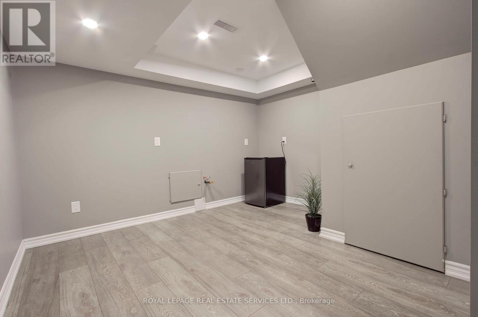 2275 Littondale Lane, Oakville, Ontario  L6M 0A6 - Photo 37 - W13488356