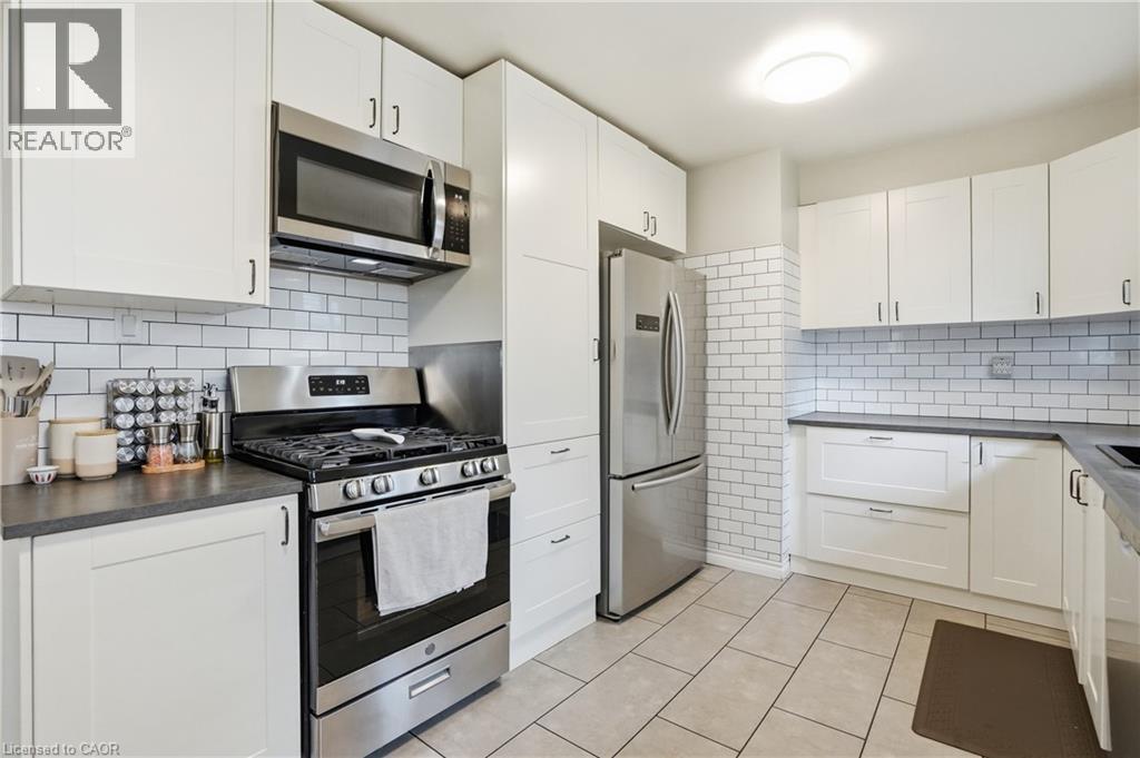 147 Manning Avenue, Hamilton, Ontario  L9A 3E8 - Photo 11 - 40841138