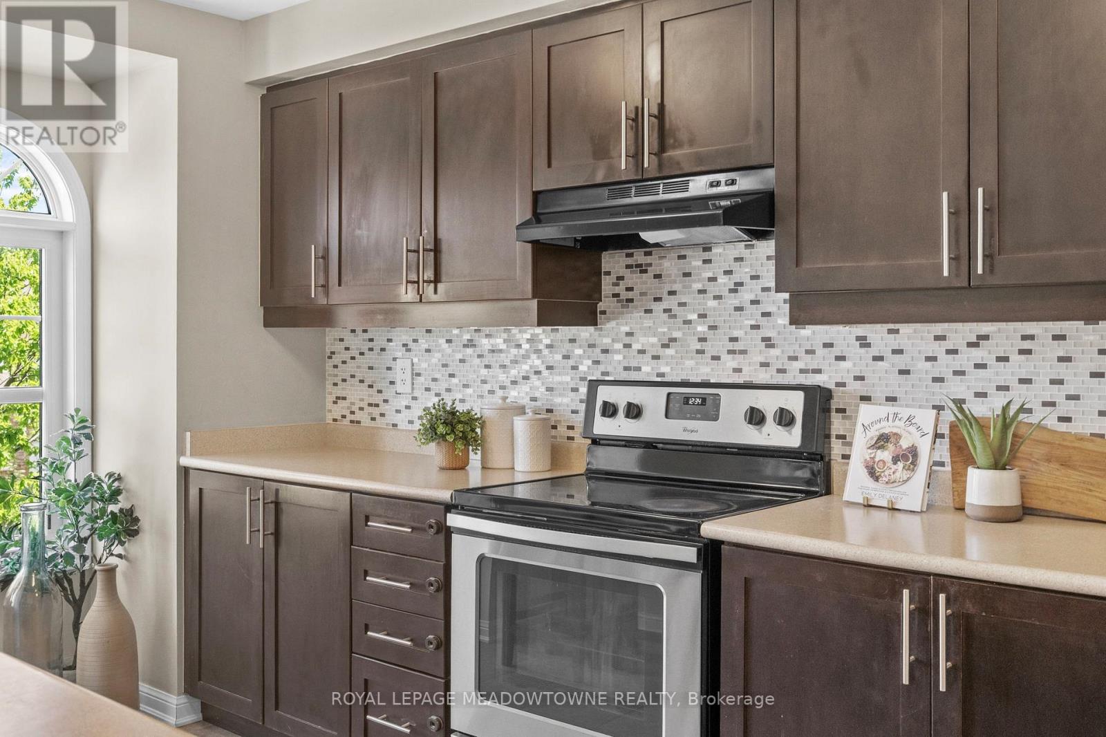 521 Cavanagh Lane, Milton, Ontario  L9T 8G4 - Photo 10 - W13488498