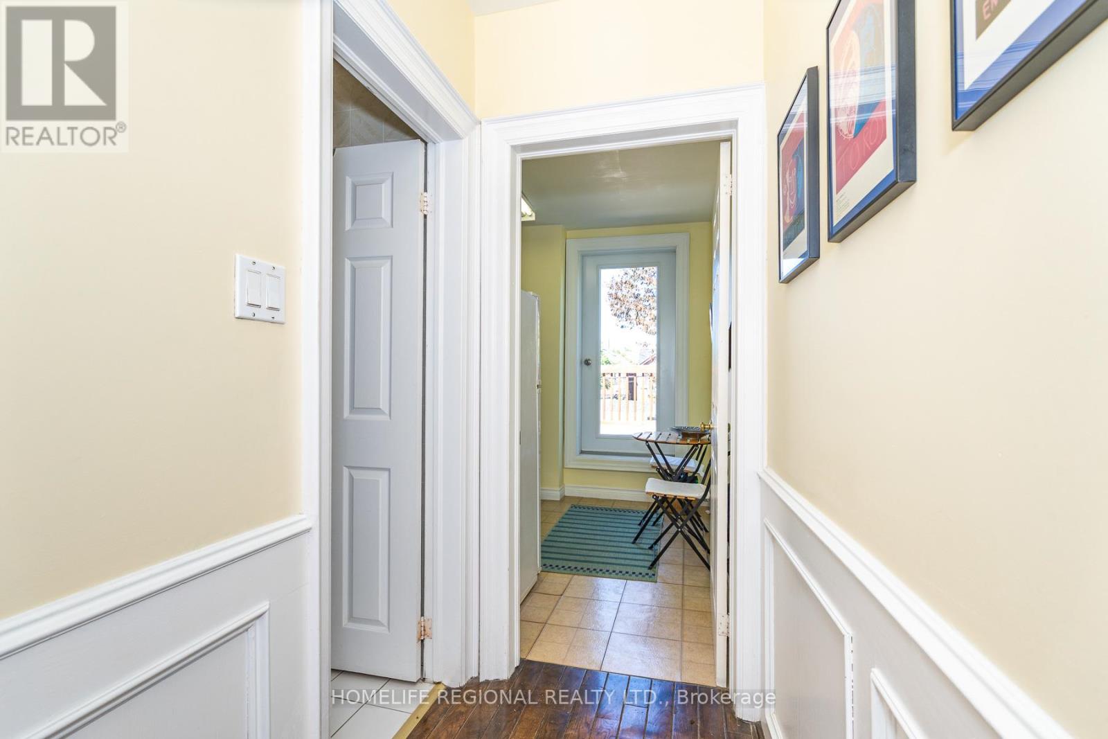 122 Emerson Avenue, Toronto, Ontario  M6H 3T1 - Photo 16 - W13488592