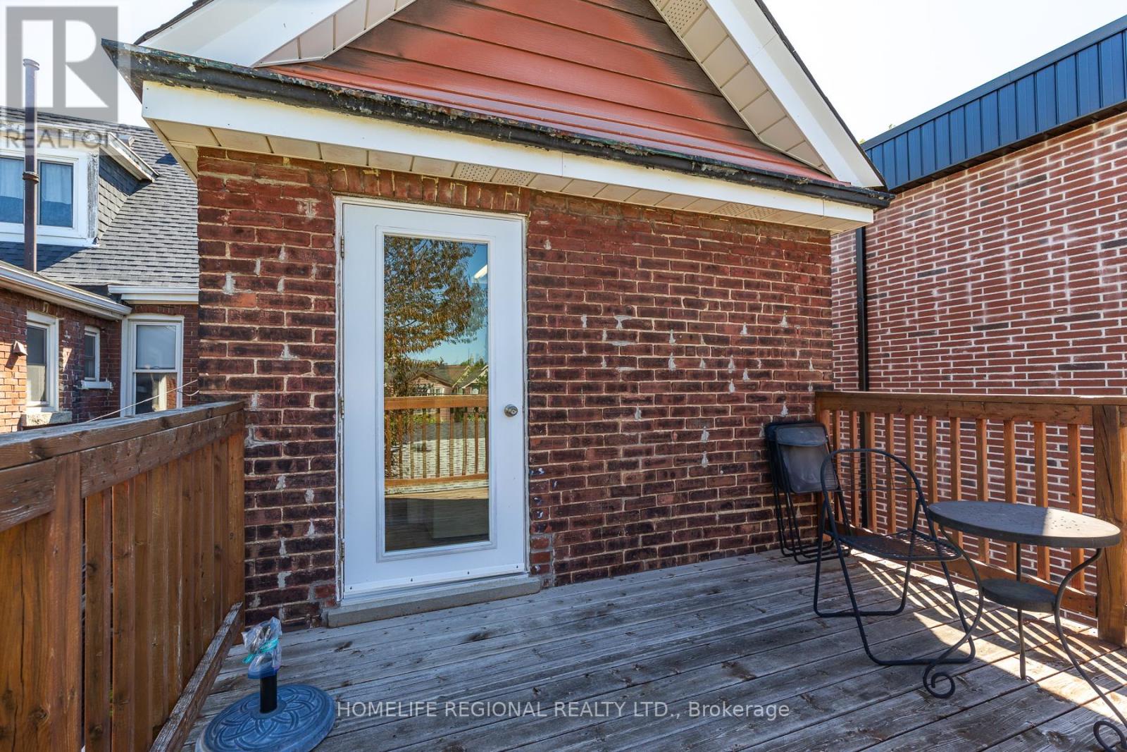122 Emerson Avenue, Toronto, Ontario  M6H 3T1 - Photo 19 - W13488592