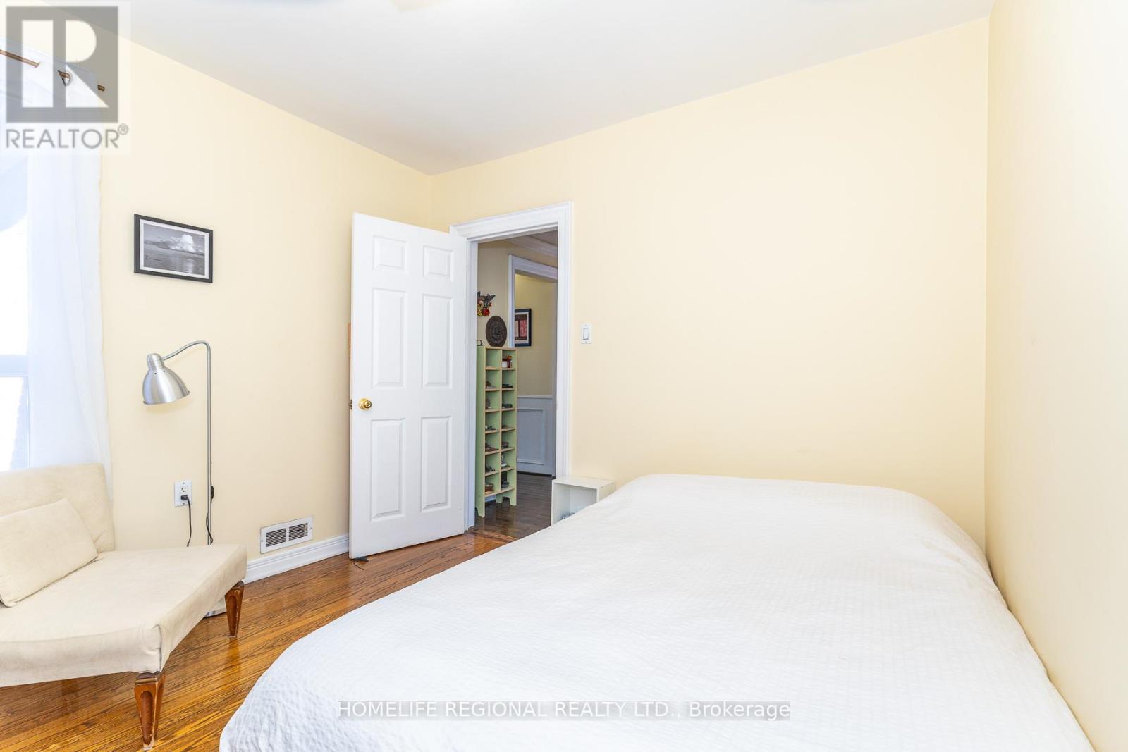 122 Emerson Avenue, Toronto, Ontario  M6H 3T1 - Photo 25 - W13488592