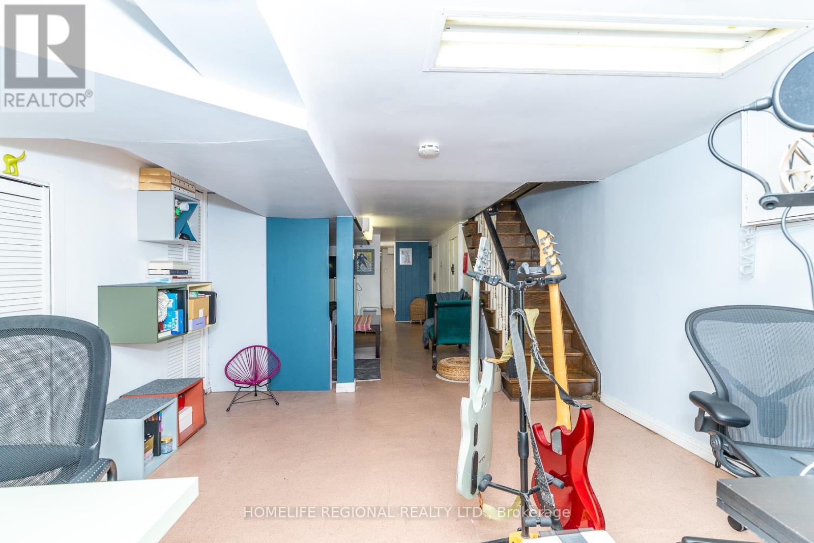 122 Emerson Avenue, Toronto, Ontario  M6H 3T1 - Photo 37 - W13488592
