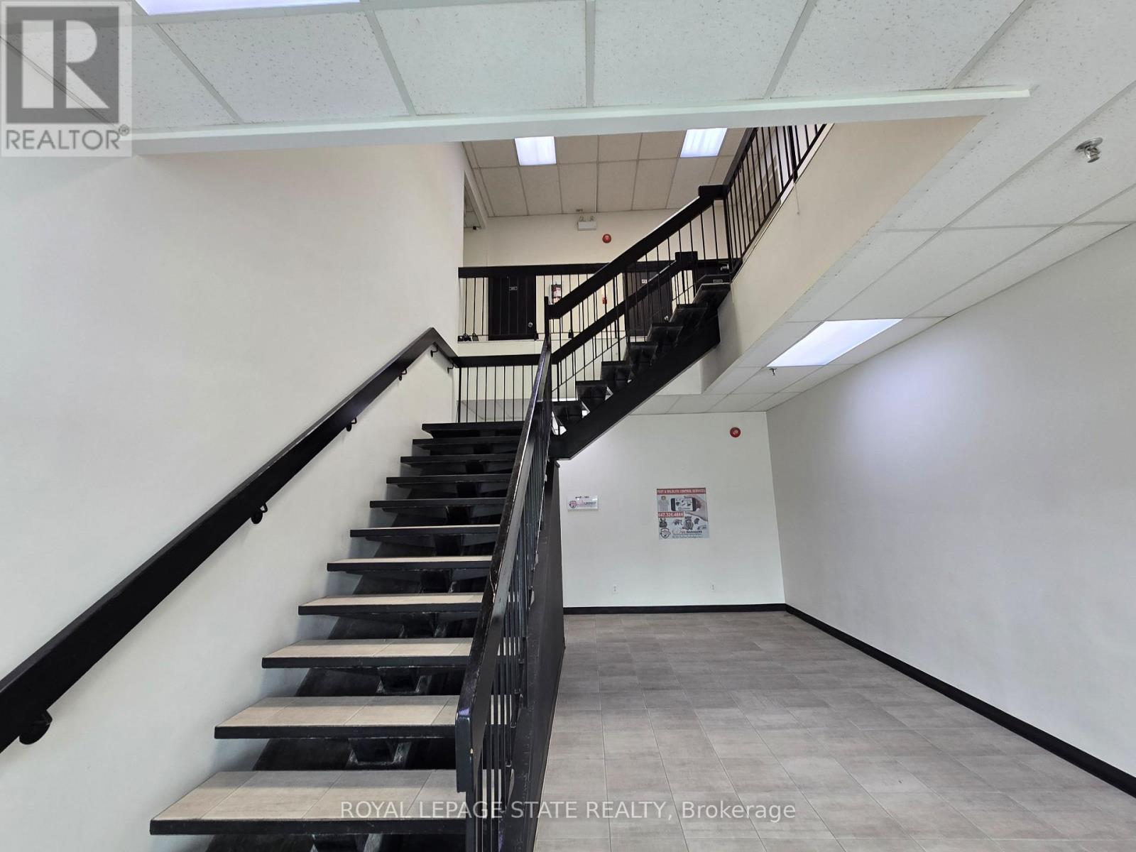 208 - 2404 Haines Road, Mississauga, Ontario  L4Y 4B8 - Photo 9 - W13488680