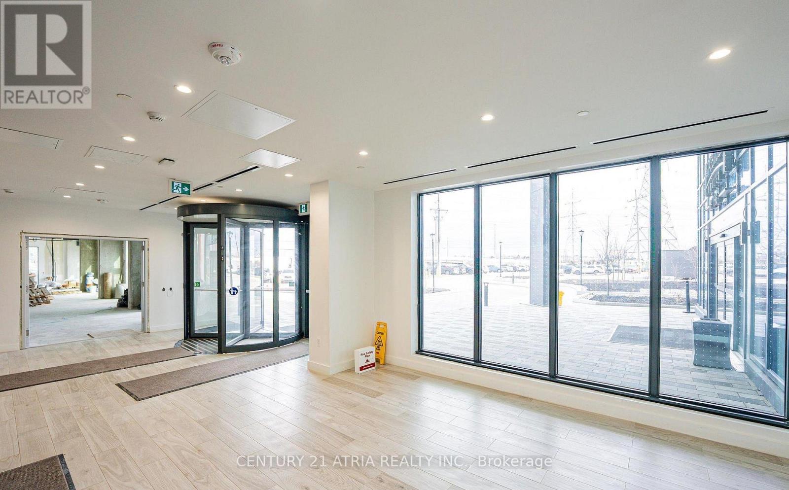407 - 996 Martin Grove Road, Toronto, Ontario  M9W 4W8 - Photo 5 - W13488732