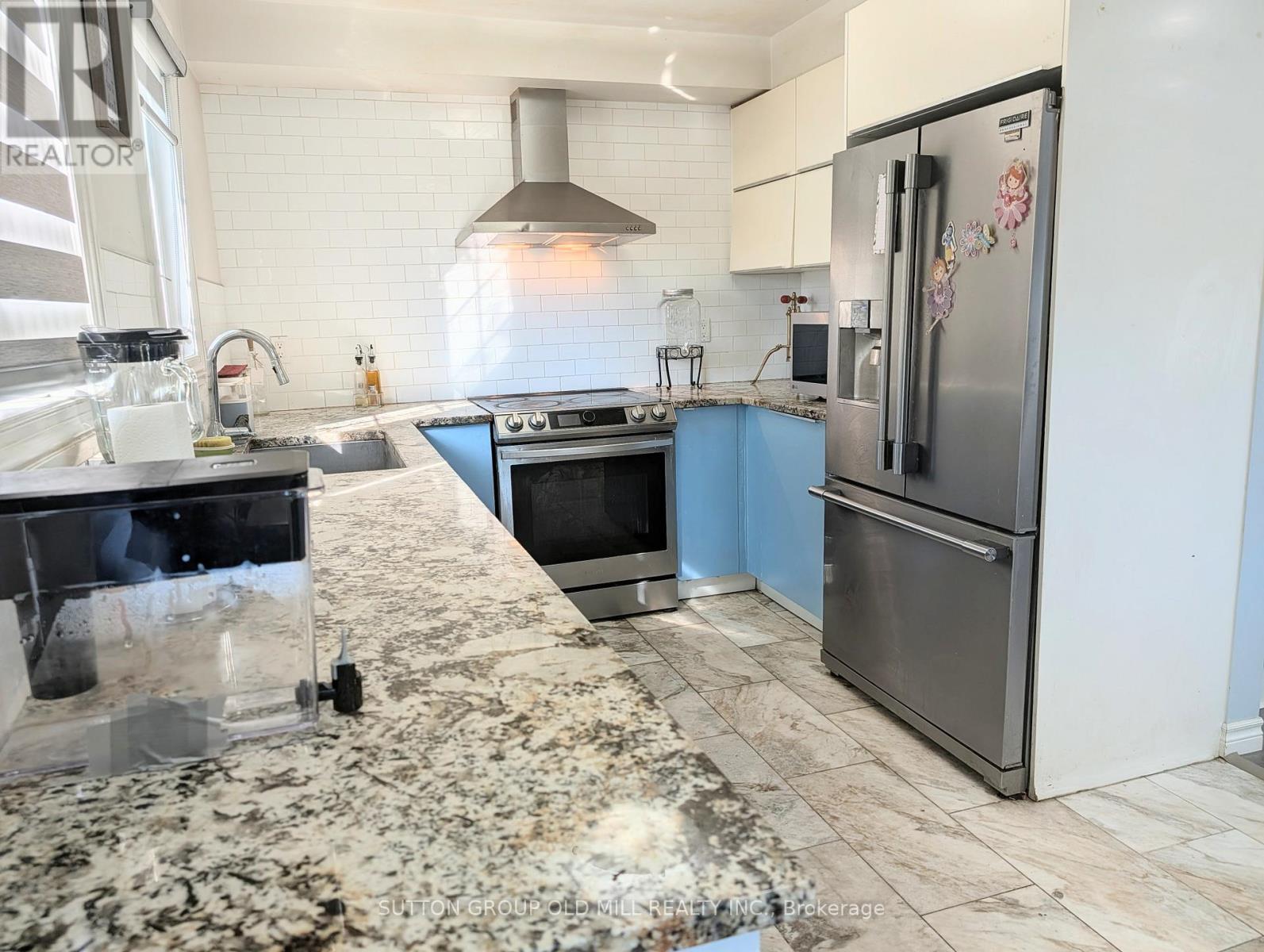 1 James Street, Mississauga, Ontario  L5M 1R4 - Photo 2 - W13488818