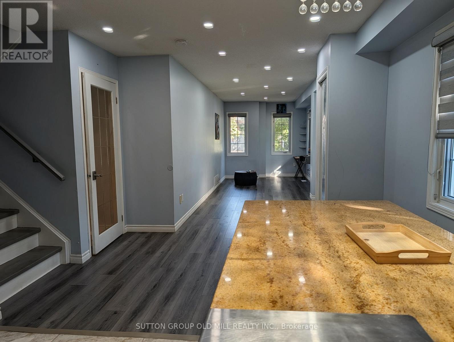1 James Street, Mississauga, Ontario  L5M 1R4 - Photo 4 - W13488818