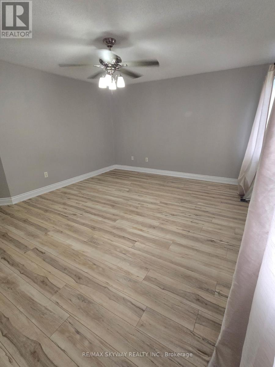 38 Egypt Drive, Brampton, Ontario  L6R 2V2 - Photo 14 - W13489110