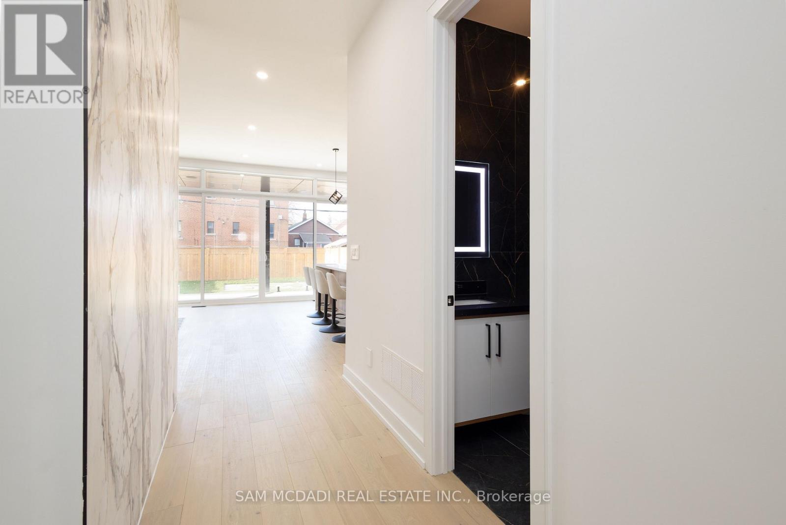 24 Twenty First Street, Toronto, Ontario  M8V 3L7 - Photo 14 - W13489114