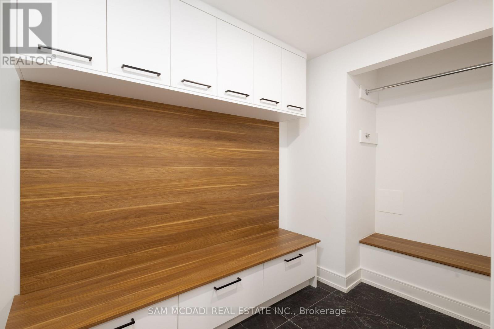 24 Twenty First Street, Toronto, Ontario  M8V 3L7 - Photo 16 - W13489114
