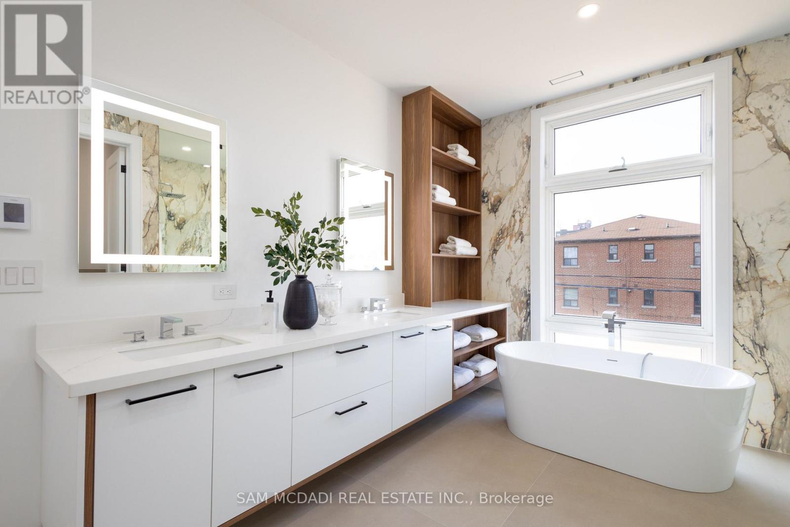 24 Twenty First Street, Toronto, Ontario  M8V 3L7 - Photo 22 - W13489114