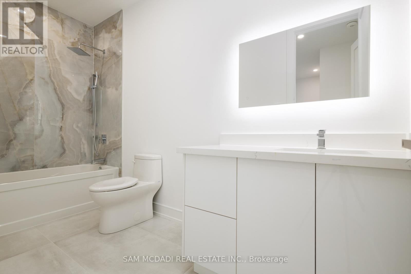 24 Twenty First Street, Toronto, Ontario  M8V 3L7 - Photo 25 - W13489114