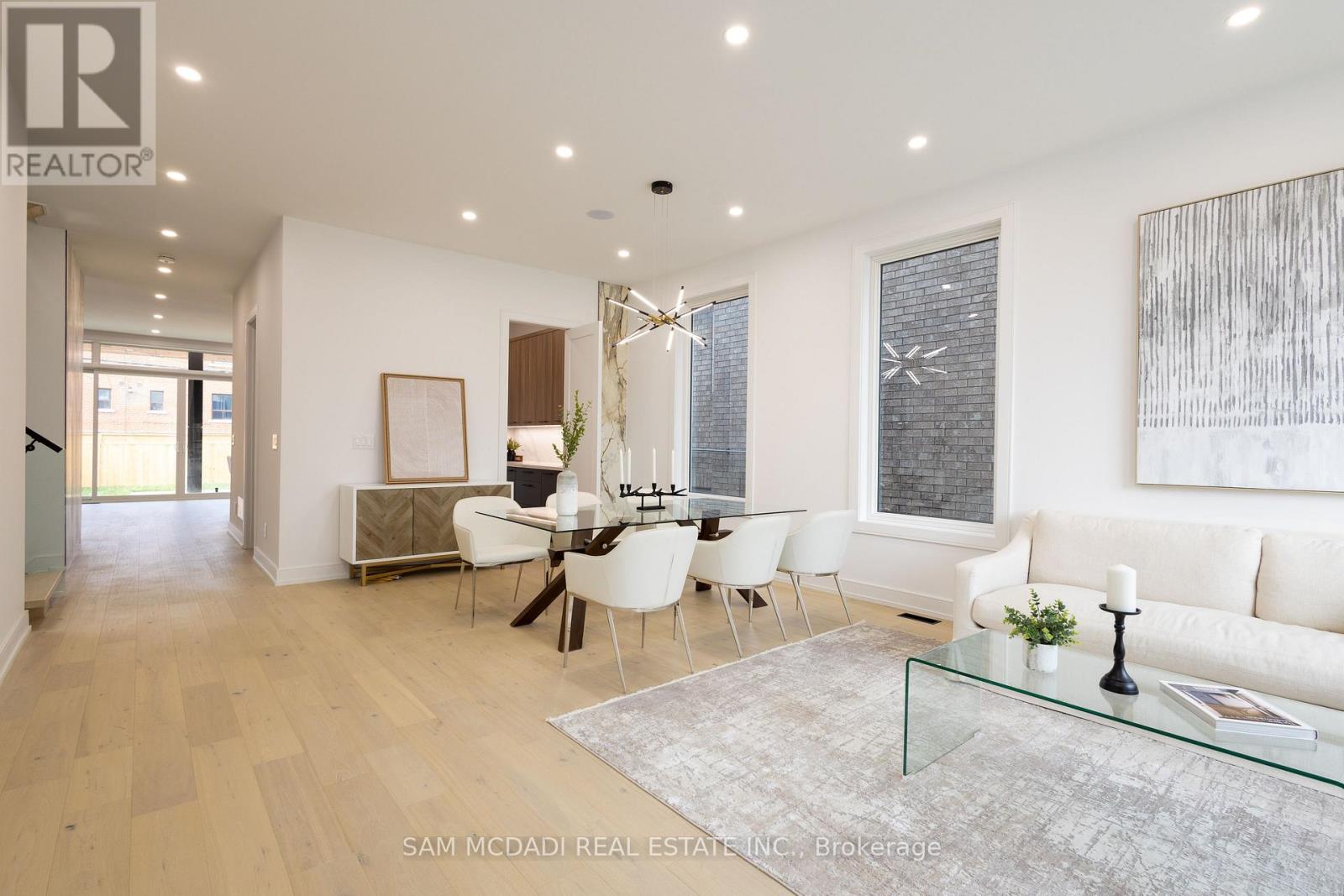 24 Twenty First Street, Toronto, Ontario  M8V 3L7 - Photo 5 - W13489114