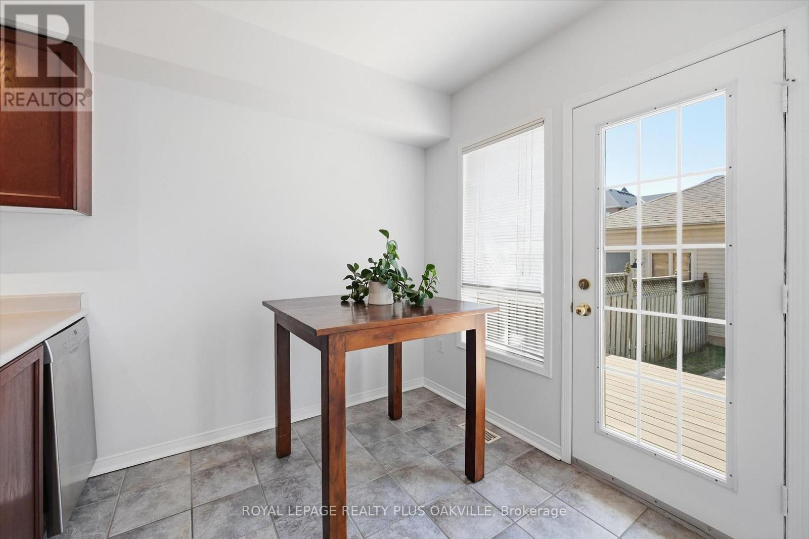 2150 Fourth Line, Oakville, Ontario  L6M 3T2 - Photo 20 - W13489164
