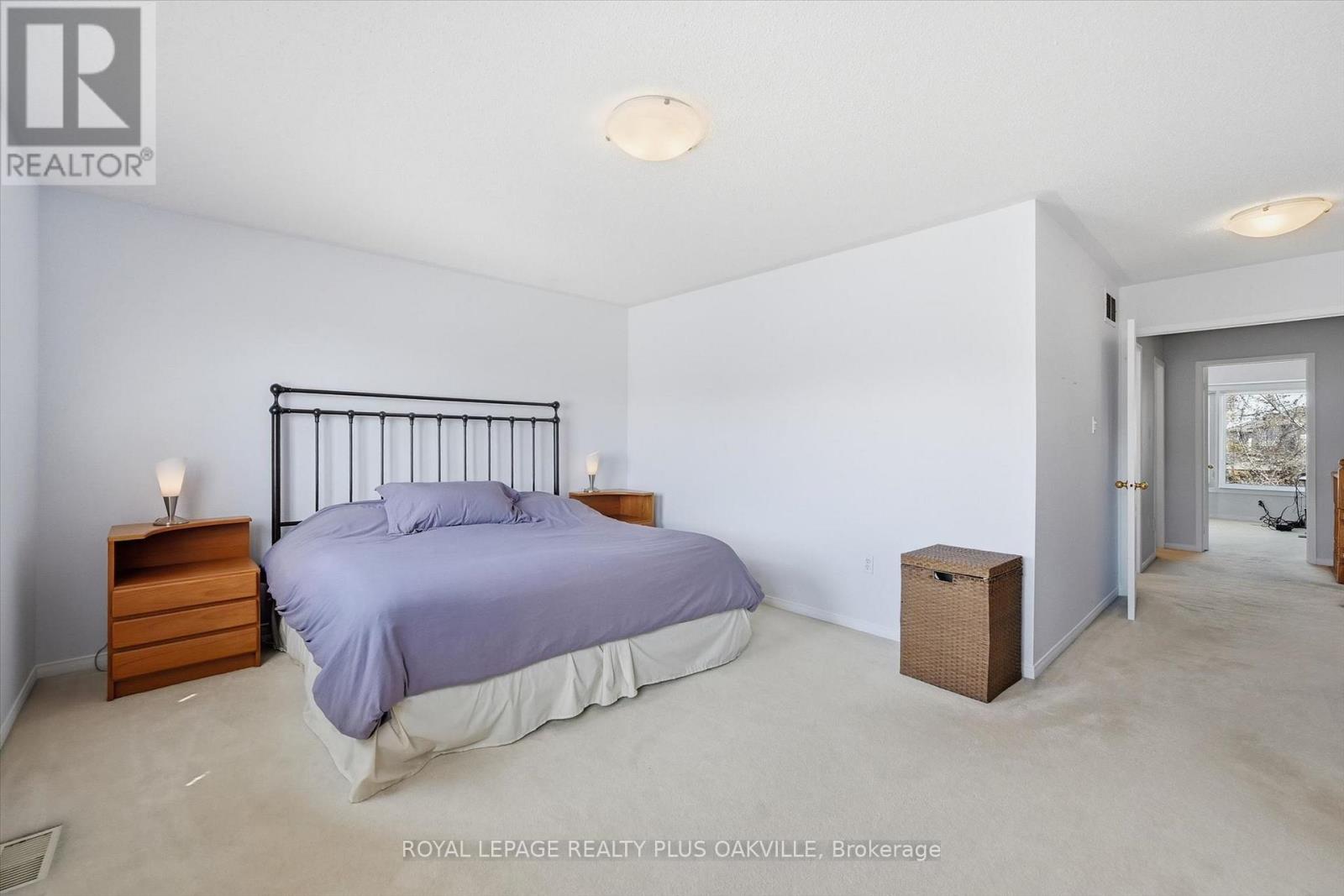 2150 Fourth Line, Oakville, Ontario  L6M 3T2 - Photo 24 - W13489164
