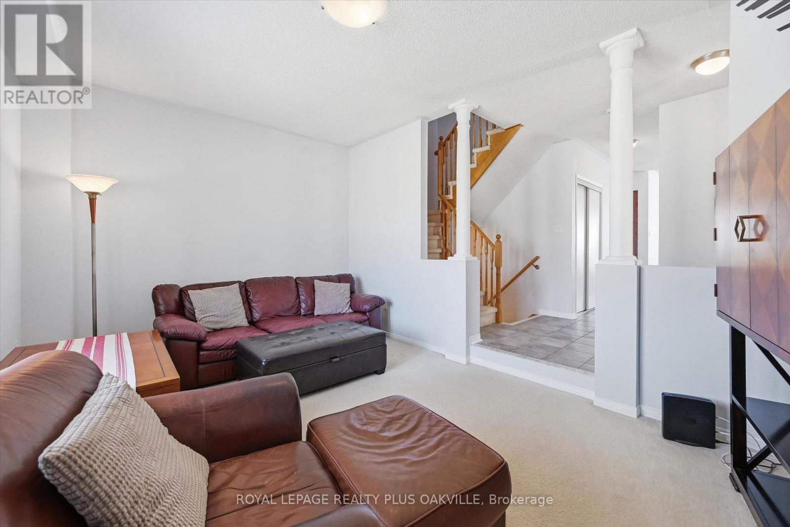 2150 Fourth Line, Oakville, Ontario  L6M 3T2 - Photo 5 - W13489164