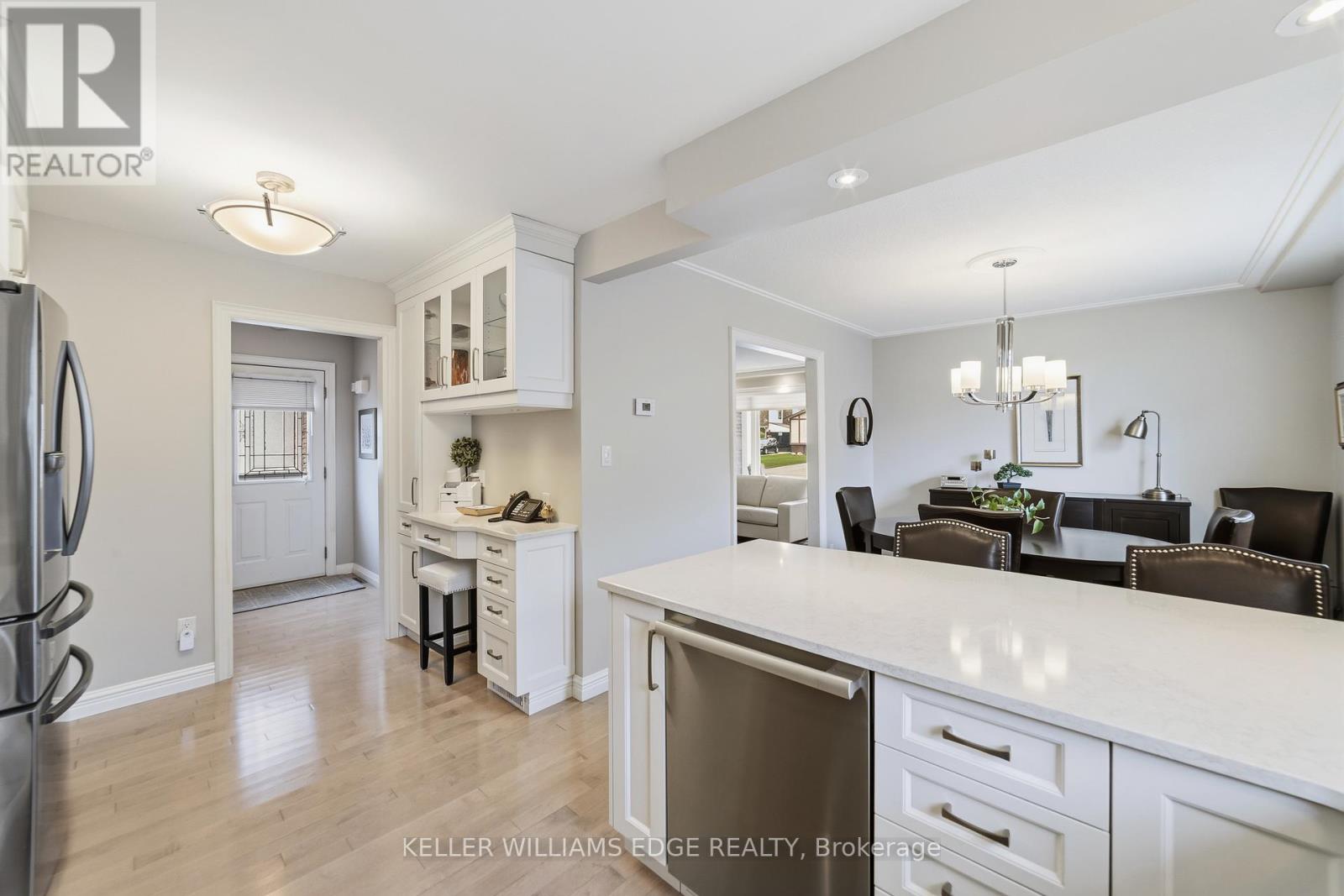 680 Lomond Crescent, Burlington, Ontario  L7L 2P1 - Photo 12 - W13489186