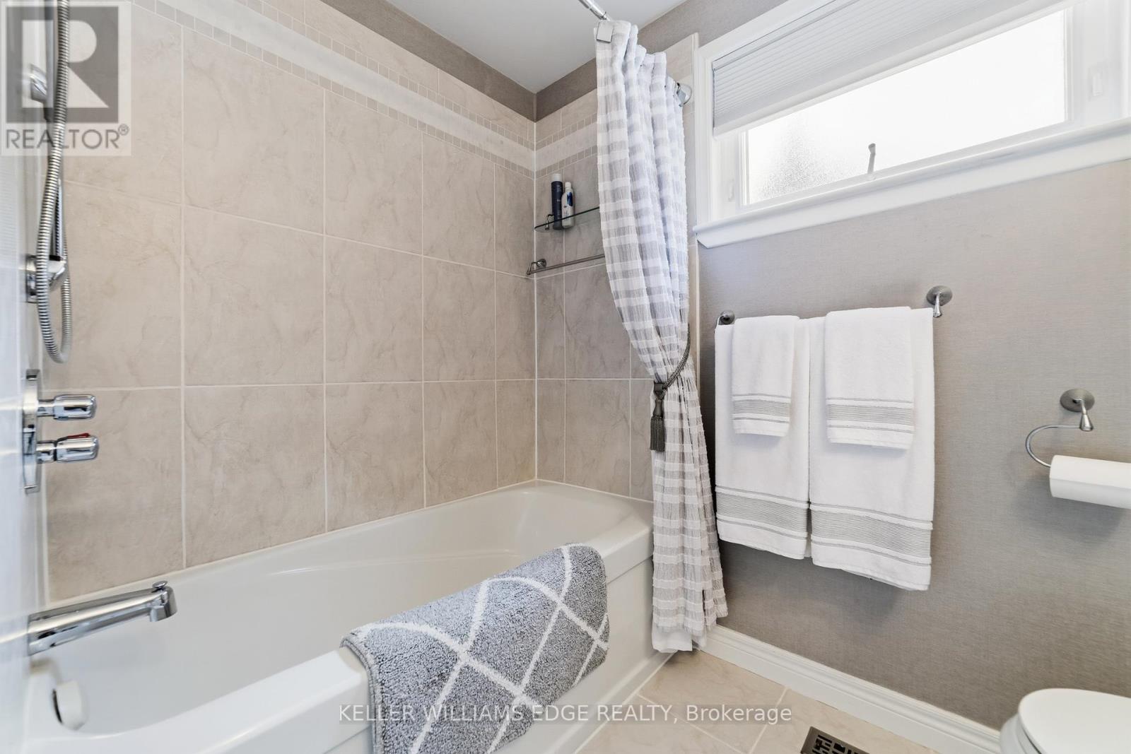 680 Lomond Crescent, Burlington, Ontario  L7L 2P1 - Photo 16 - W13489186