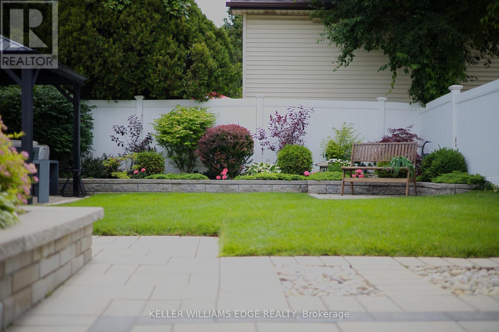 680 Lomond Crescent, Burlington, Ontario  L7L 2P1 - Photo 34 - W13489186