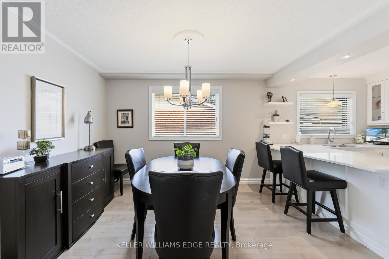 680 Lomond Crescent, Burlington, Ontario  L7L 2P1 - Photo 8 - W13489186