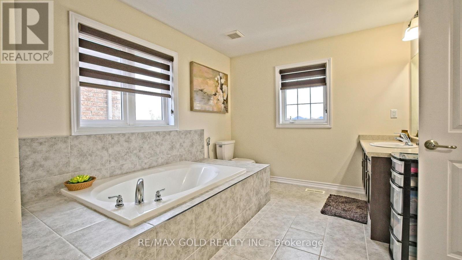 16 Action Drive, Brampton, Ontario  L7A 4X8 - Photo 28 - W13489456