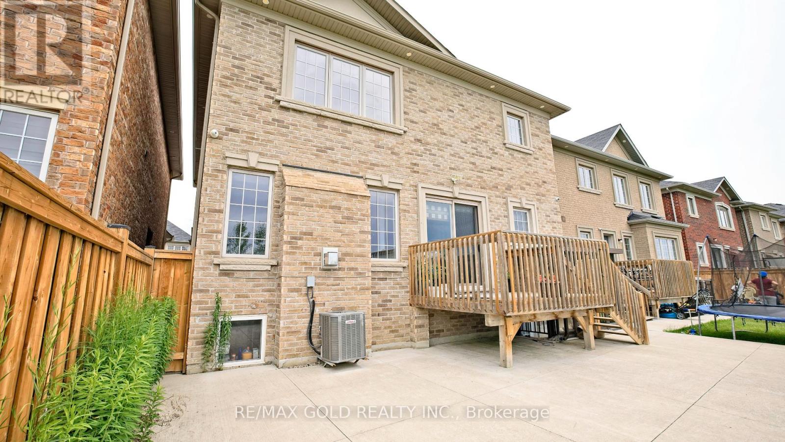 16 Action Drive, Brampton, Ontario  L7A 4X8 - Photo 43 - W13489456
