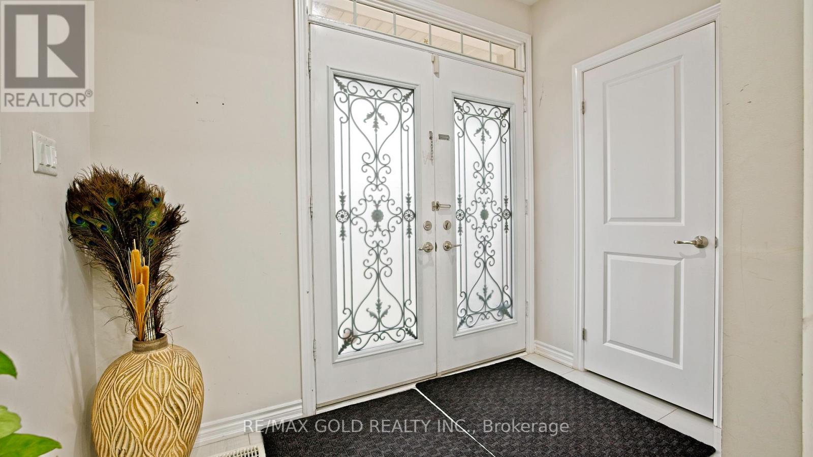 16 Action Drive, Brampton, Ontario  L7A 4X8 - Photo 6 - W13489456