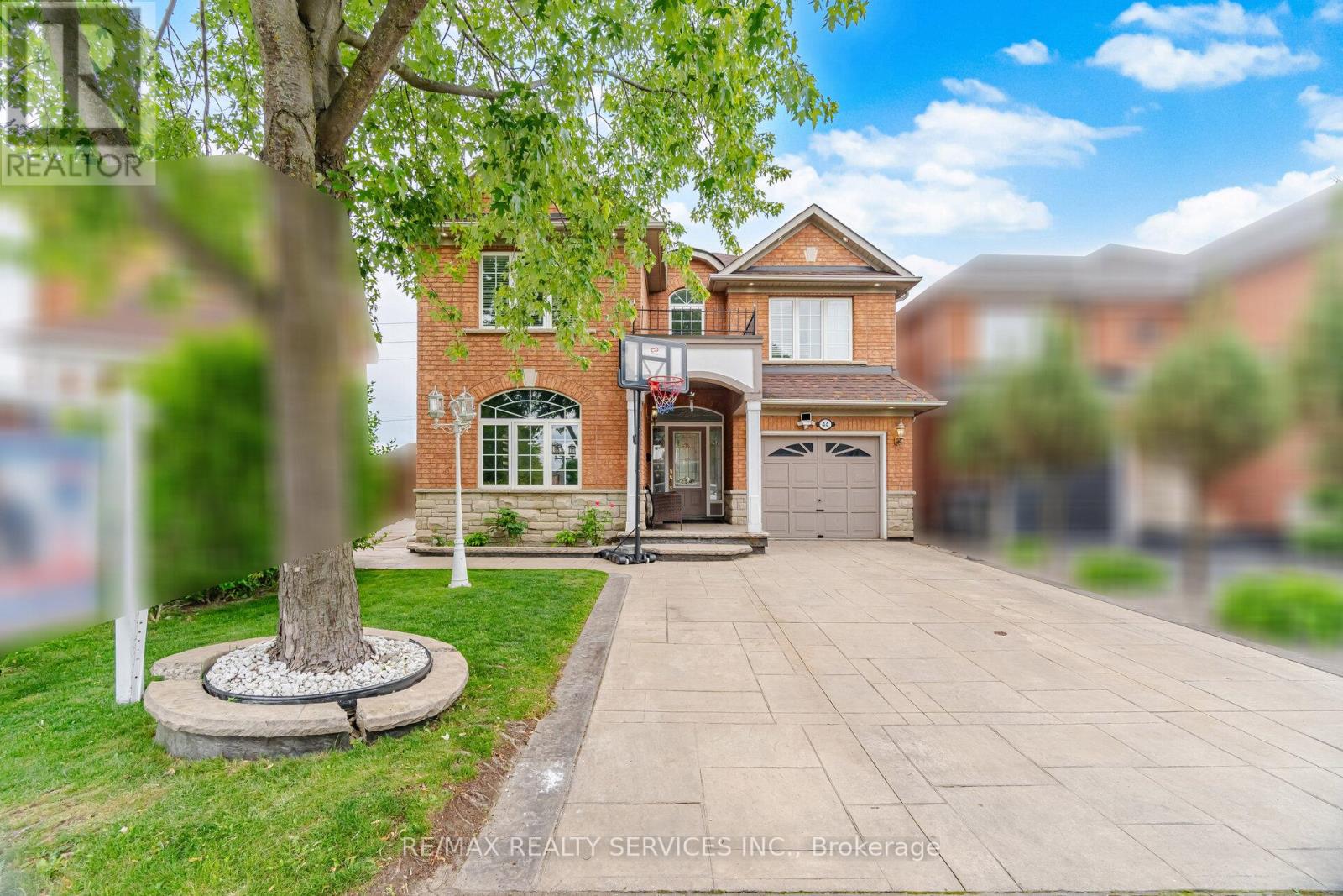 44 Brambirch Crescent, Brampton, Ontario  L7A 1V1 - Photo 2 - W13489472